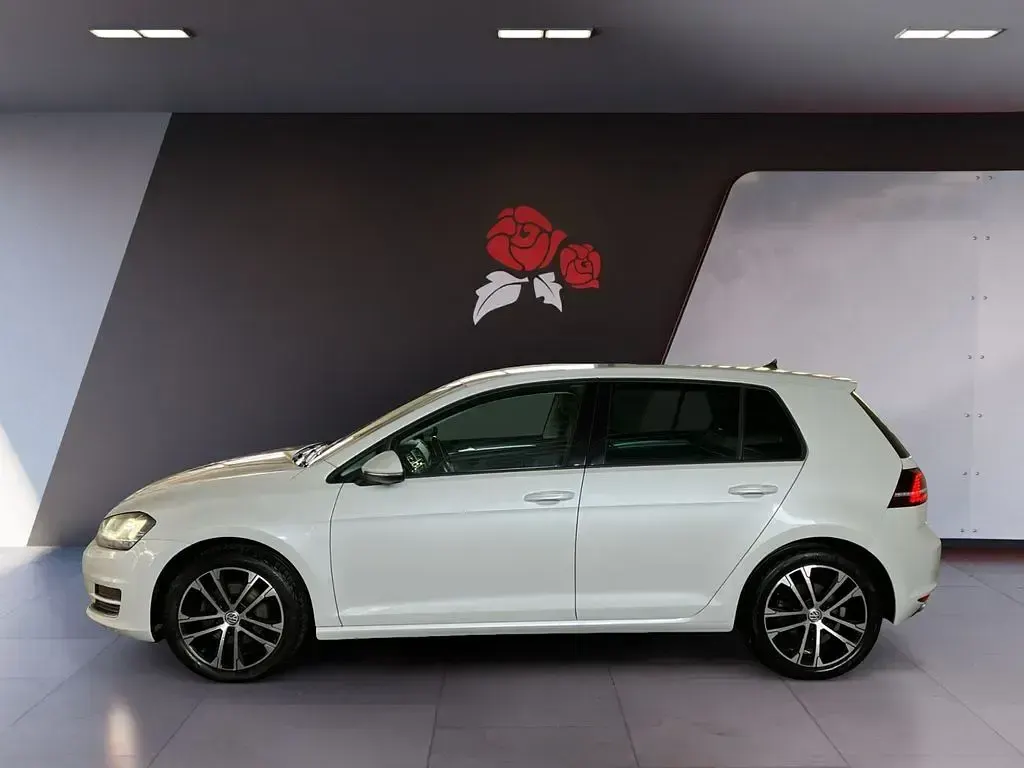 Gebraucht VW Golf VII Allstar 125 PS (91 kW) 2017 Oryxweiß perlmutteffekt (metallic) Limousine