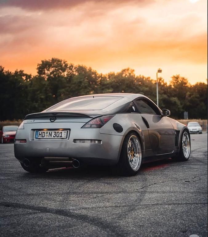 Grau Gebraucht 2005 Nissan 350Z Pack Coupé | 22.999 € (Teuer) - Bild 1/4
