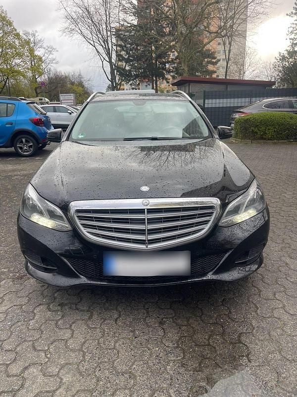 Gebraucht Mercedes E200 136 PS (100 kW) 2016 Schwarz Kombi