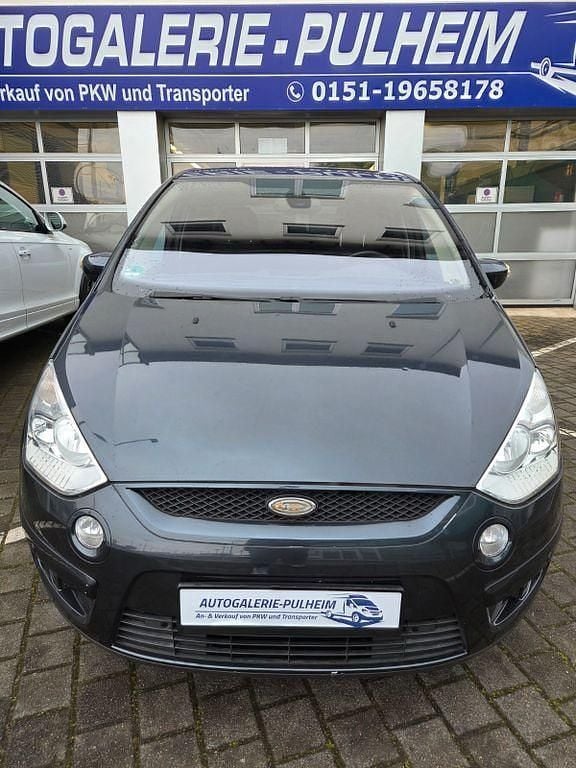 Gebraucht Ford S-MAX Titanium 145 PS (106 kW) 2010 Grau Van / Kleinbus