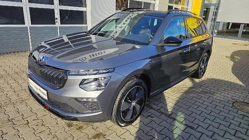 Graphitegrau metallic Neu 2025 Skoda Kamiq Monte Carlo SUV | 29.780 € (Fairer Preis) - Bild 1/4
