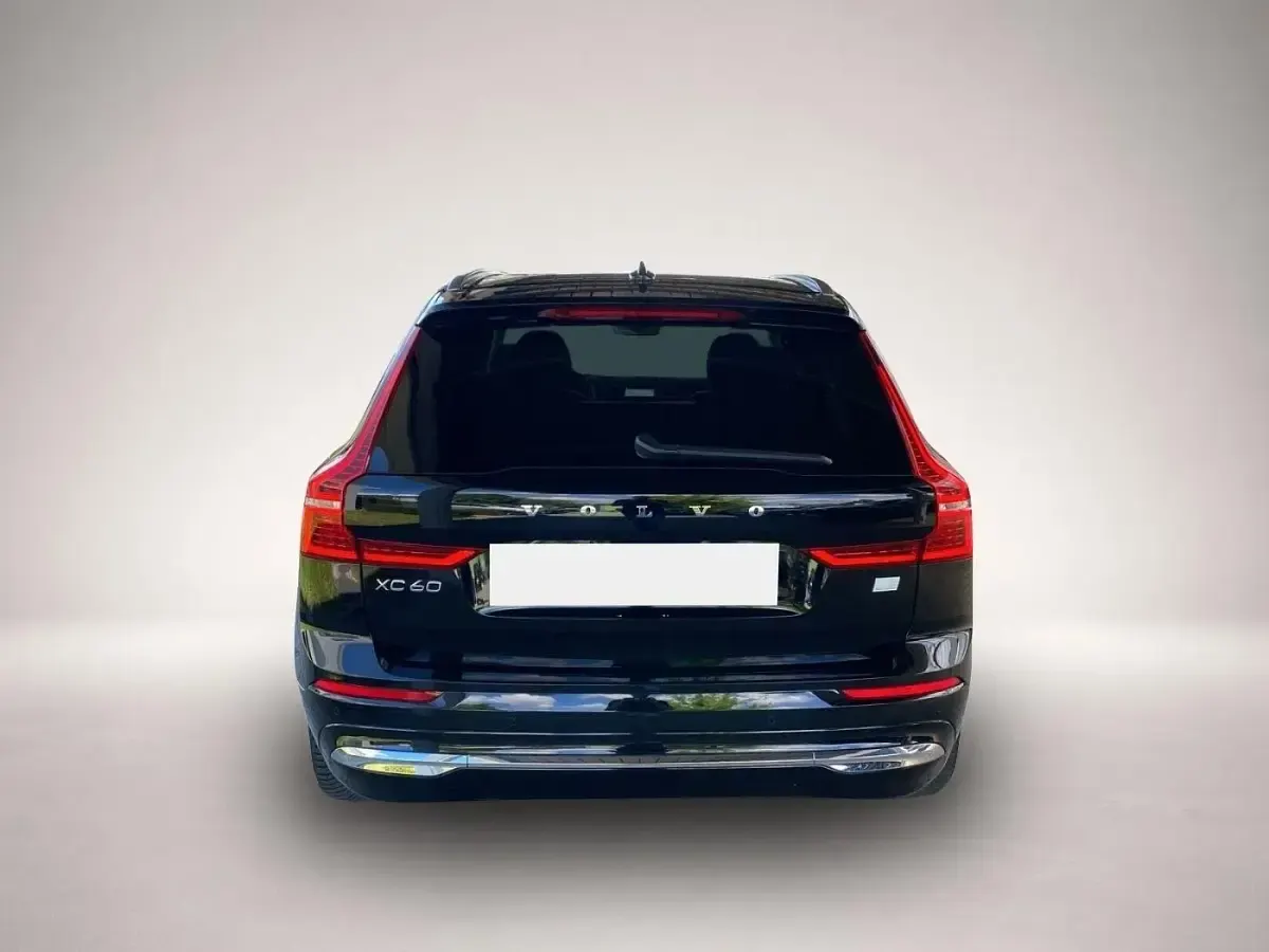 Gebraucht Volvo XC60 Inscription 398 PS (292 kW) 2023 Manufacturer SUV