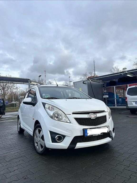 Usado Chevrolet Spark LT 82 CV (60 kW) 2011 Blanco Utilitario
