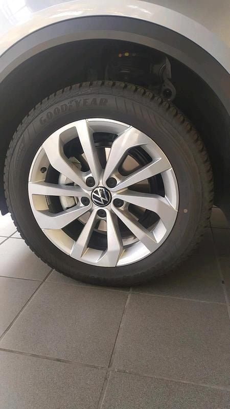 Gebraucht VW T-Roc 150 PS (110 kW) 2023 Silber SUV