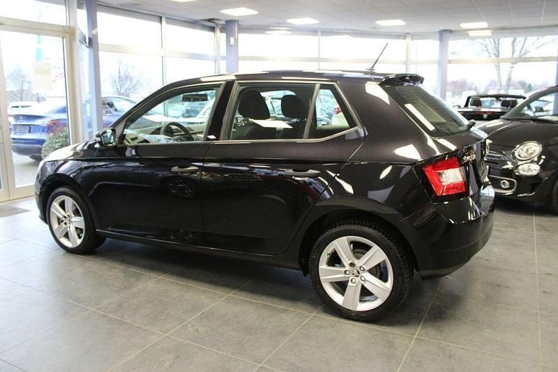 Gebraucht Skoda Fabia Cool Edition 60 PS (44 kW) 2016 Schwarz Limousine