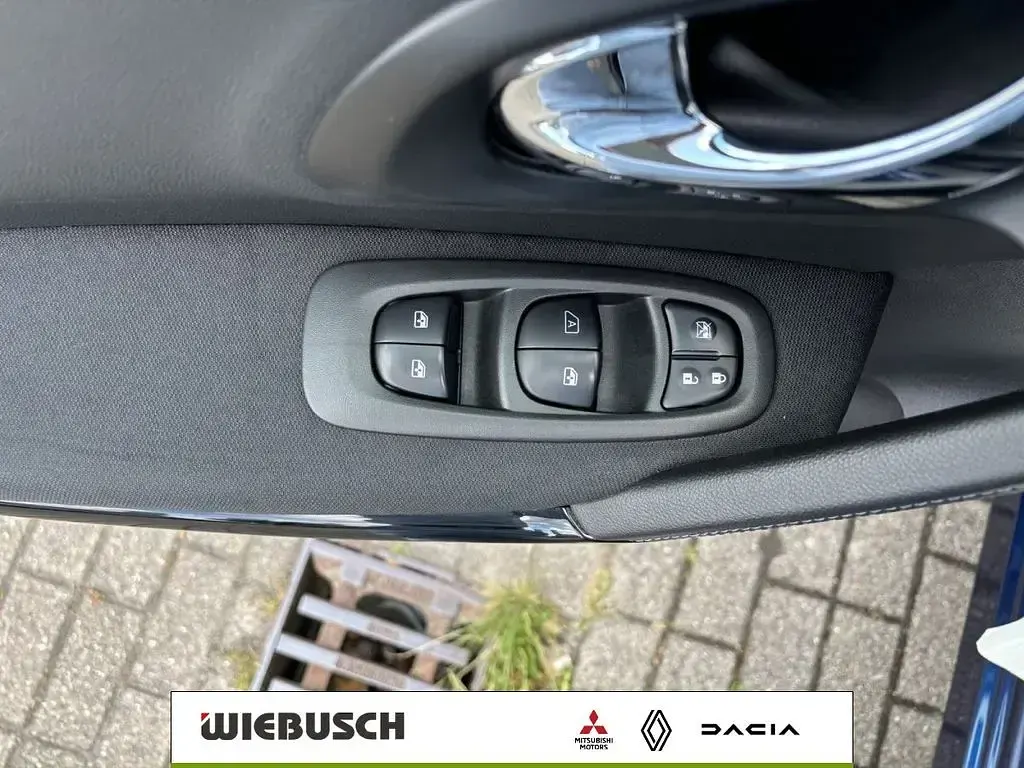 Gebraucht Renault Kadjar Life 131 PS (96 kW) 2018 Blau SUV