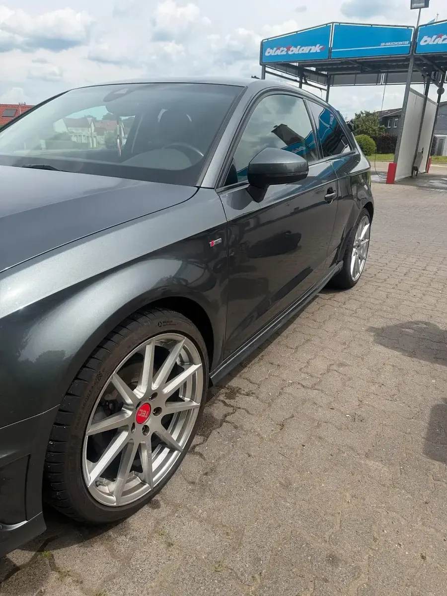 Gebraucht Audi A3 S-Line 140 PS (102 kW) 2014 Grau Kleinwagen