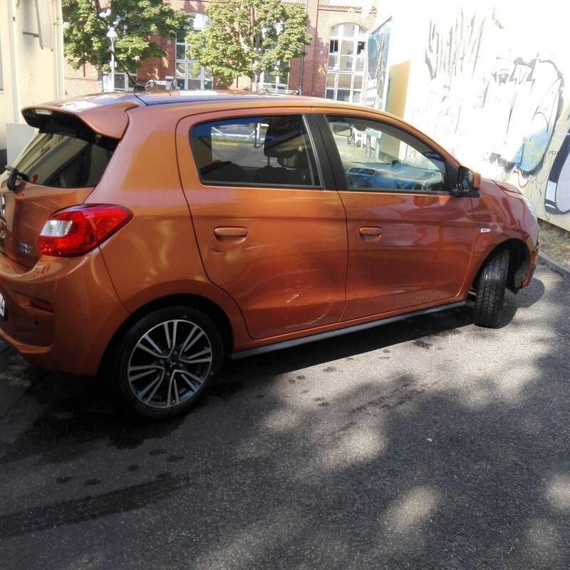 Gebraucht Mitsubishi Space Star Edition+ 80 PS (58 kW) 2017 Orange Kleinwagen