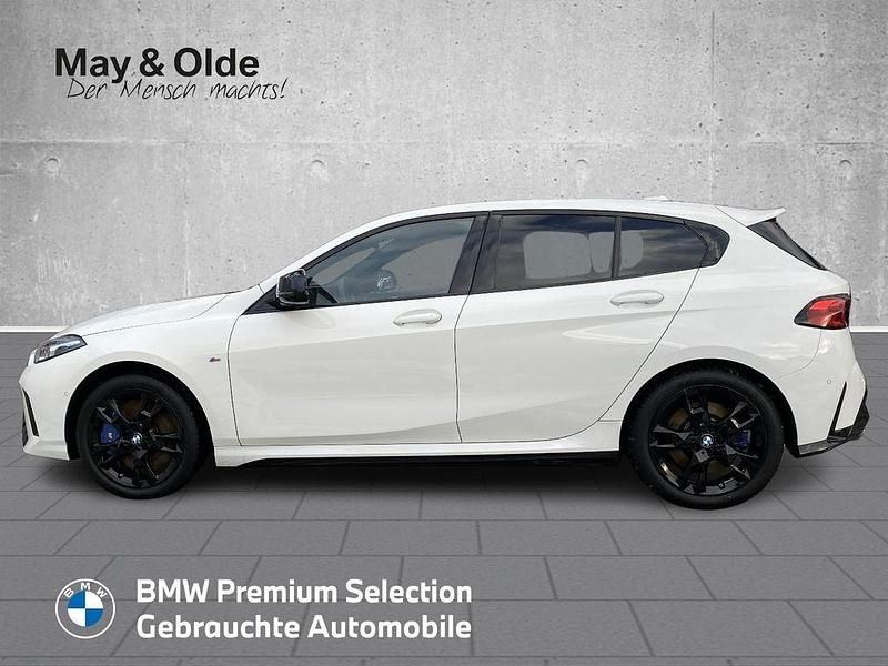Gebraucht BMW M135 Performance 300 PS (220 kW) 2025 Weiss Kleinwagen