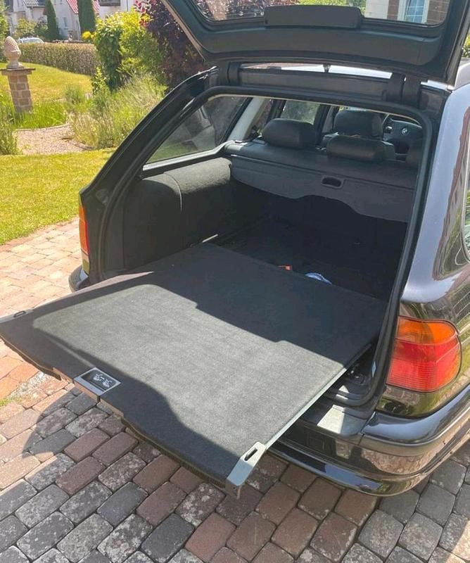 Gebraucht BMW 540 286 PS (210 kW) 1998 Schwarz Kombi