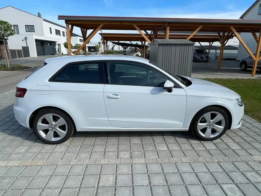 Używany Audi A3 Ambition 125 KM (91 kW) 2015 Biały Sedan/Limuzyna