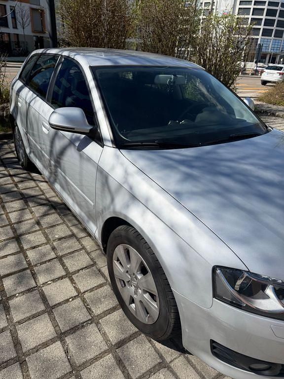 Gebraucht Audi A3 Attraction 125 PS (91 kW) 2010 Silber Kleinwagen