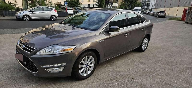 Grau Gebraucht 2011 Ford Mondeo Titanium S Limousine | 4.290 € (Fairer Preis) - Bild 1/4