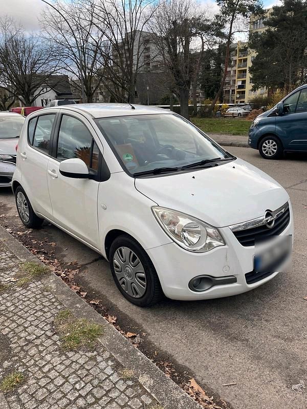 Gebraucht Opel Agila 65 PS (47 kW) 2010 Weiß Kleinwagen