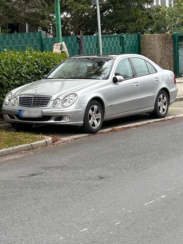 Gebraucht Mercedes 220 Elegance 150 PS (110 kW) 2002 Silber Limousine