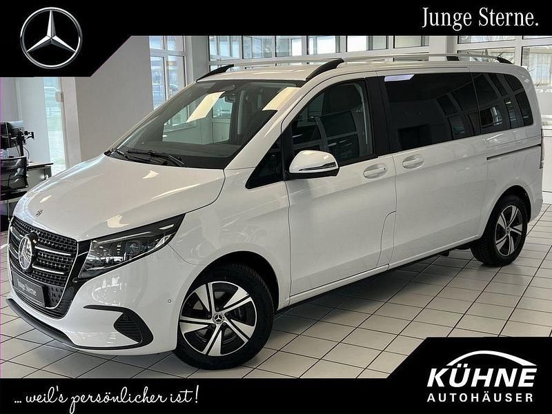 Bergkristallweiß Gebraucht 2024 Mercedes V300 Style Van / Kleinbus | 73.990 € (Superpreis) - Bild 1/4