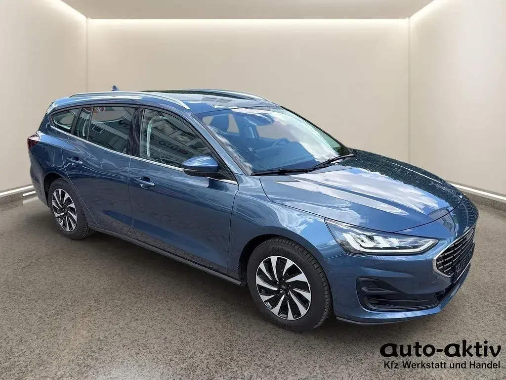 Gebraucht Ford Focus Titanium 116 PS (85 kW) 2023 Blau Limousine