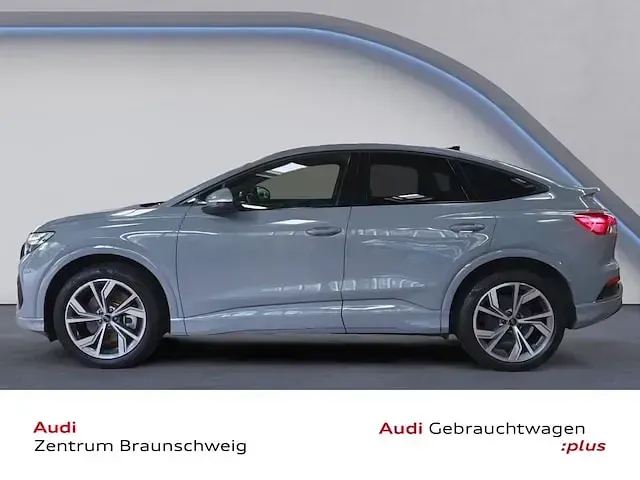 Gebraucht Audi Q4 Sportback e-tron Sport 150 kW (204 PS) 2024 Kieselgrau SUV