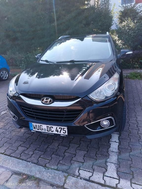 Schwarz Gebraucht 2012 Hyundai ix35 Style SUV | 6.000 € (Guter Preis) - Bild 1/4