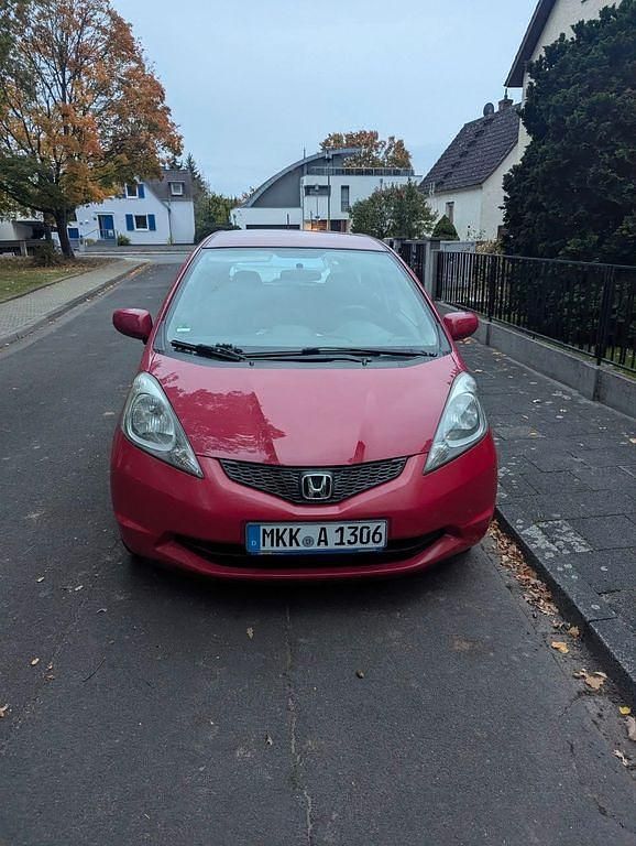Gebraucht Honda Jazz Trend 90 PS (66 kW) 2009 Rot Kleinwagen