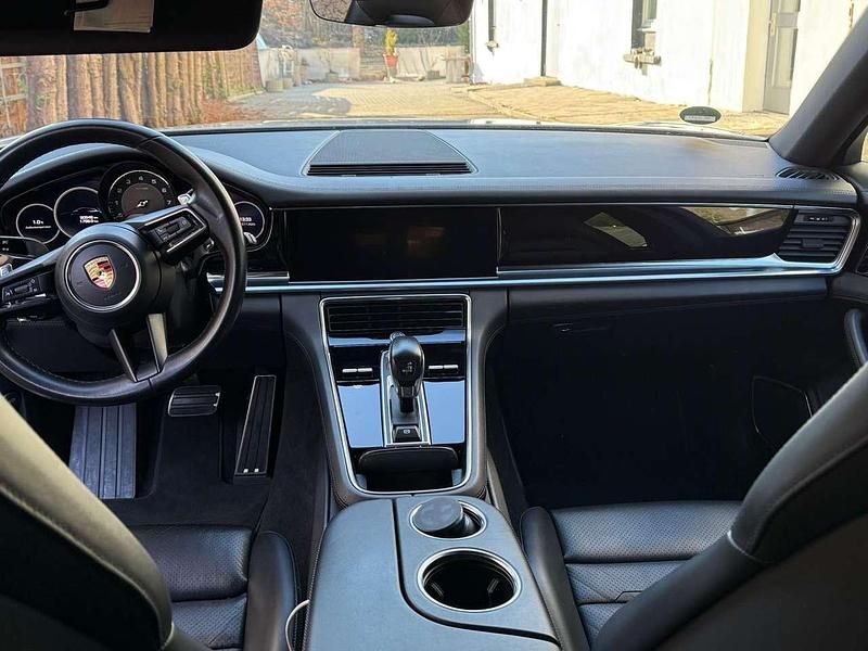 Gebraucht Porsche Panamera 441 PS (324 kW) 2021 Grau Kombi