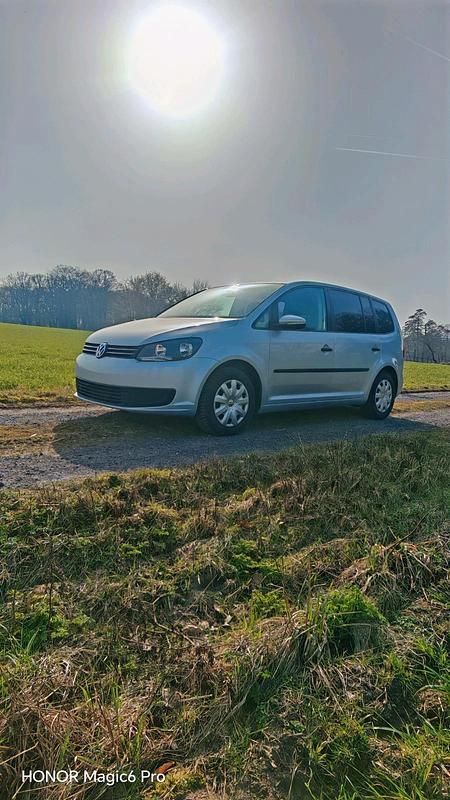 Gebraucht VW Touran 105 PS (77 kW) 2012 Silber Van / Kleinbus