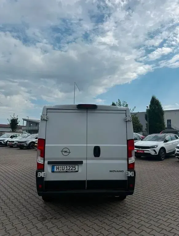 Gebraucht Opel Movano 120 PS (88 kW) 2025 Weiß Van