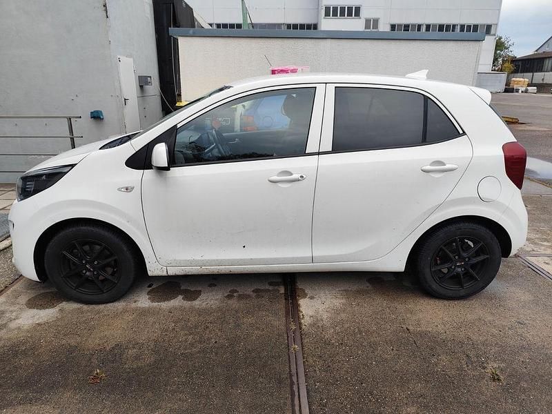 Weiß Gebraucht 2019 Kia Picanto DREAM-TEAM Edition Kleinwagen | 10.999 € (Fairer Preis) - Bild 1/4