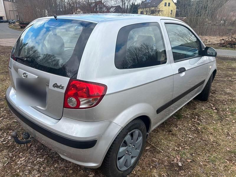 Gebraucht Hyundai Getz 70 PS (51 kW) 2005 Silber Kleinwagen