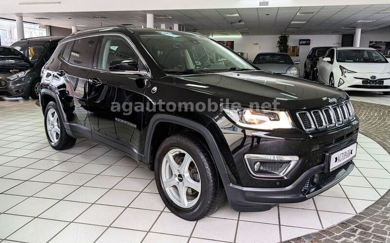 Schwarz Gebraucht 2017 Jeep Compass Opening Edition SUV | 14.899 € (Fairer Preis) - Bild 1/4