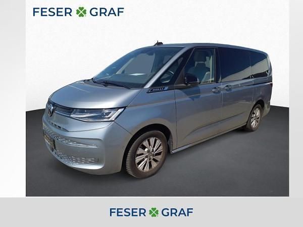 Silber (monosilber metallic) Gebraucht 2024 VW T7 Life Van | 53.949 € (Etwas zu teuer) - Bild 1/4
