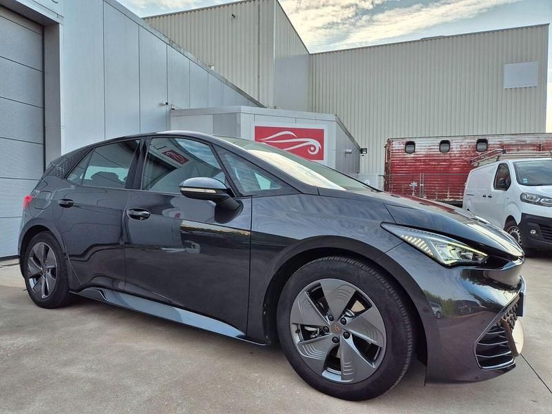 Grau Gebraucht 2022 Cupra Born Kleinwagen | 21.250 € (Superpreis) - Bild 1/4