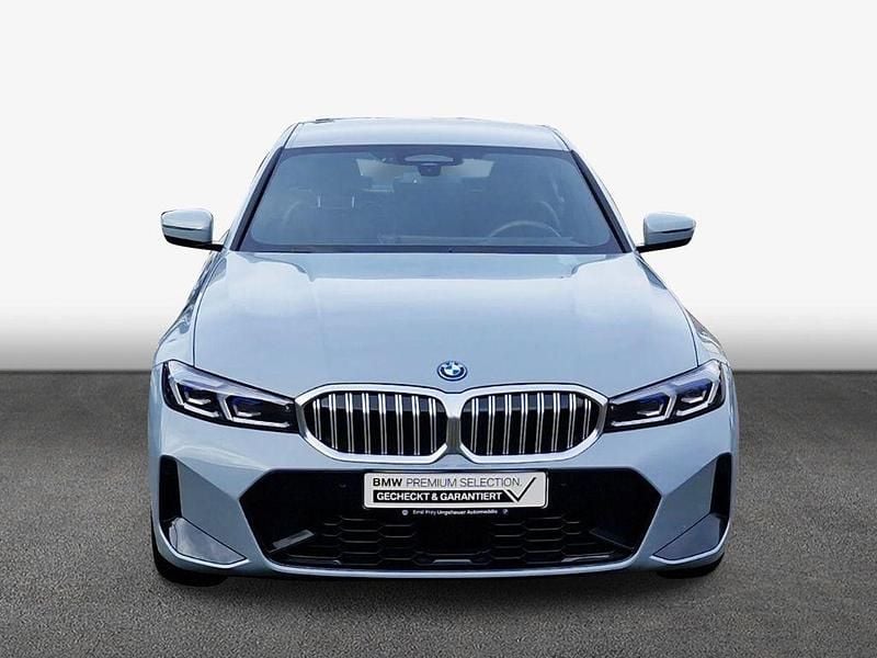 Używany BMW 330e Performance 184 KM (135 kW) 2023 Szary Sedan/Limuzyna