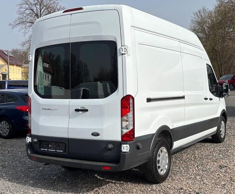Gebraucht Ford Transit Trend 131 PS (96 kW) 2019 Weiß Van / Kleinbus