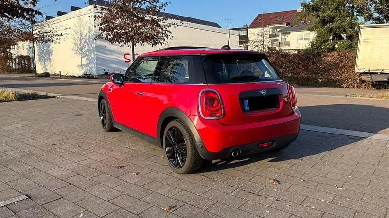 Gebraucht Mini ONE 75 PS (55 kW) 2019 Rot Kleinwagen
