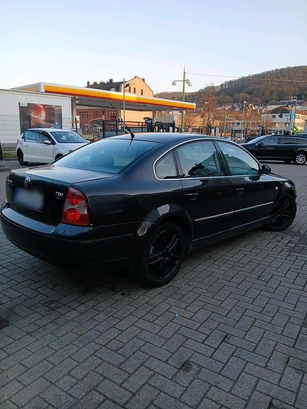 Gebraucht VW Passat 131 PS (96 kW) 2002 Kleinwagen