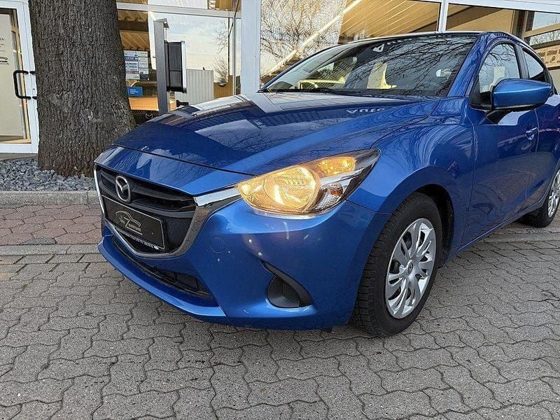 Gebraucht Mazda 2 75 PS (55 kW) 2015 Blau Limousine