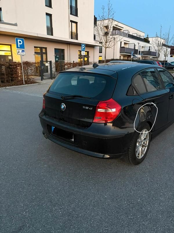 Usata BMW 118 2009 Nero Utilitaria