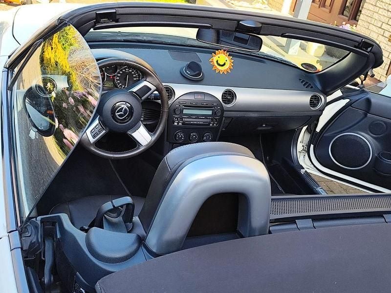 Second-hand Mazda MX5 160 CP (117 kW) 2008 Alb Cabrio