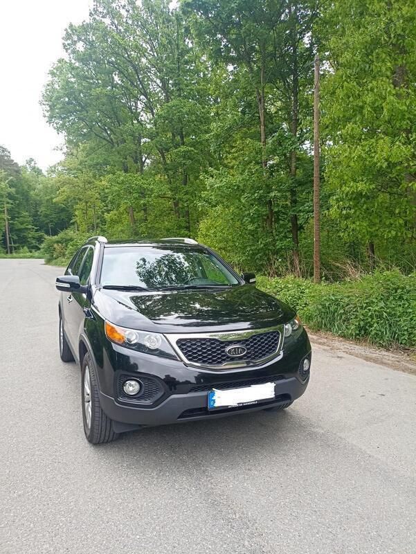 Schwarz Gebraucht 2012 Kia Sorento SUV | 8.900 € - Bild 1/4