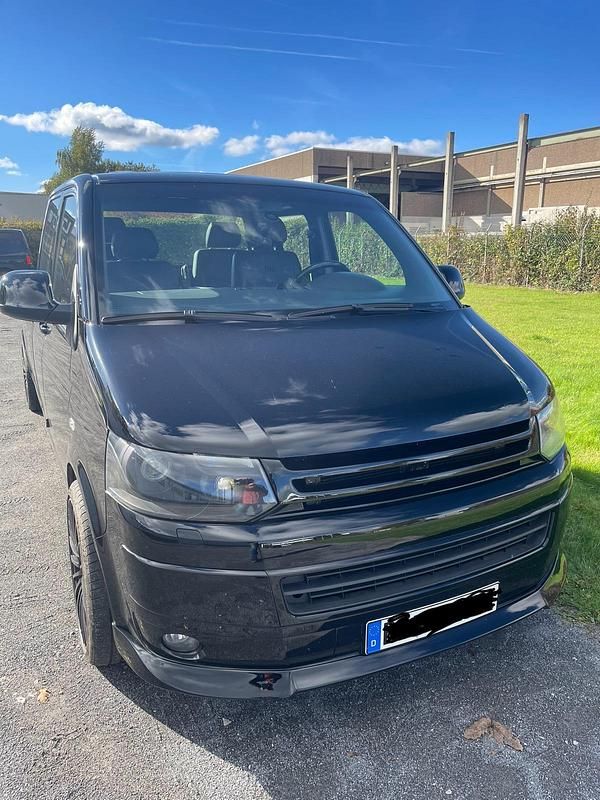 Gebraucht VW T5 450 PS (330 kW) 2010 Schwarz Van