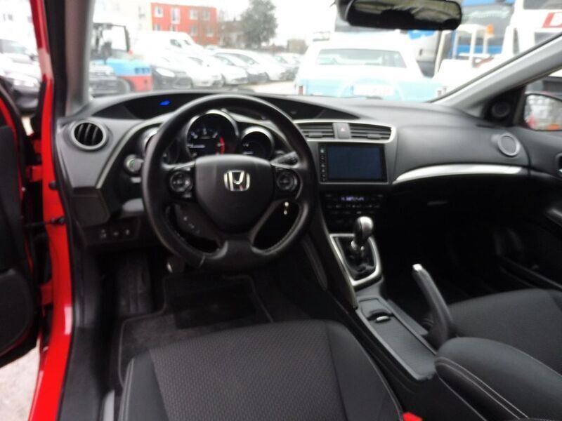 Gebraucht Honda Civic 120 PS (88 kW) 2017 Rot Kombi