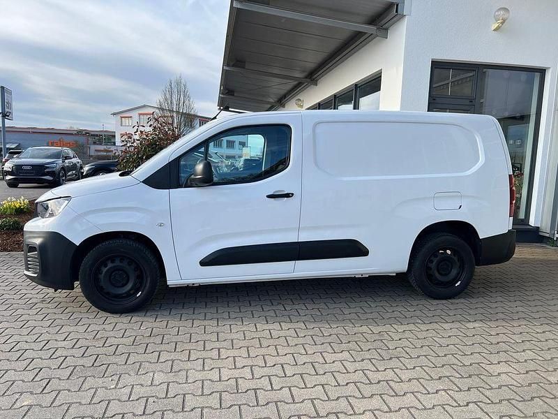 Gebraucht Peugeot Partner 102 PS (75 kW) 2022 Weiß Van / Kleinbus