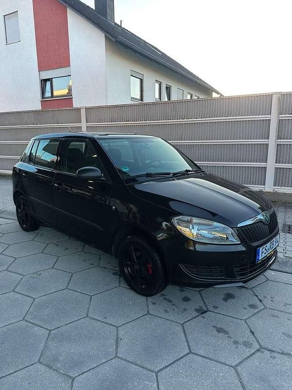 Gebraucht Skoda Fabia Classic 60 PS (44 kW) 2011 Schwarz Limousine