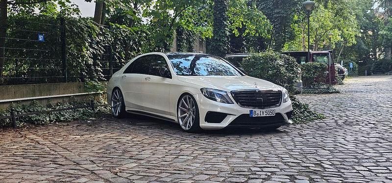 Weiß Gebraucht 2014 Mercedes S63 AMG AMG Limousine | 52.500 € - Bild 1/4