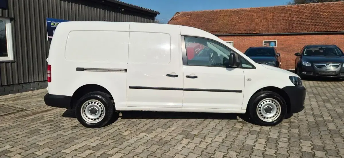 Second-hand VW Caddy Maxi 102 CP (75 kW) 2014 Alb Monovolum