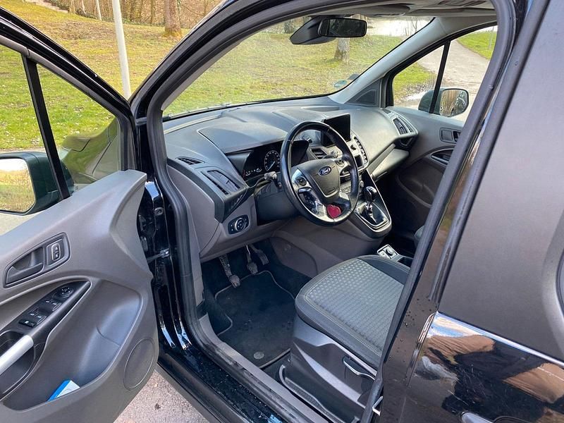 Second-hand Ford Transit 120 CP (88 kW) 2018 Negru Break