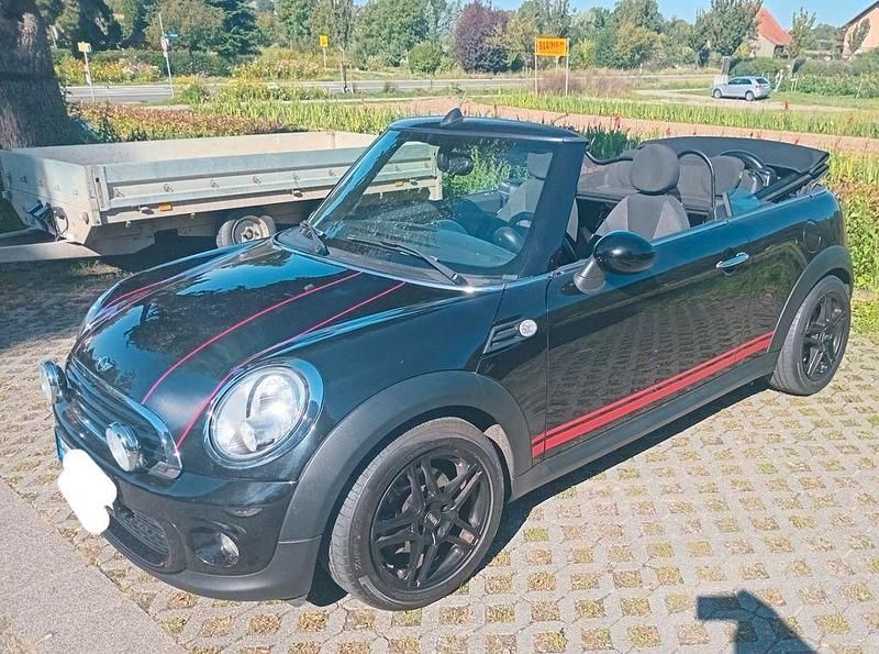 Schwarz Gebraucht 2012 Mini One Cabriolet Cabrio | 5.400 € (Fairer Preis) - Bild 1/4