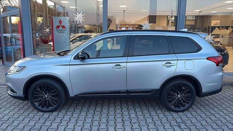 Gebraucht Mitsubishi Outlander Spirit+ 150 PS (110 kW) 2020 Silber SUV