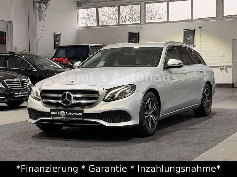 Gebraucht Mercedes E220 Avantgarde 194 PS (142 kW) 2018 Silber Limousine